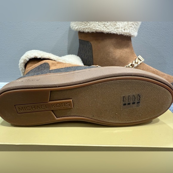 Michael kors Chapman Embellished Faux Suede and Faux Shearling Boot size 7.5 US - Picture 7 of 8